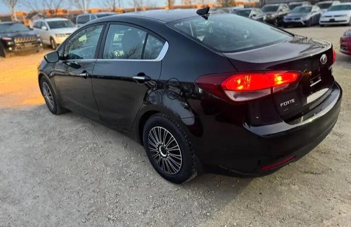 
								2018 KIA FORTE EX CLEAN TITLE full									