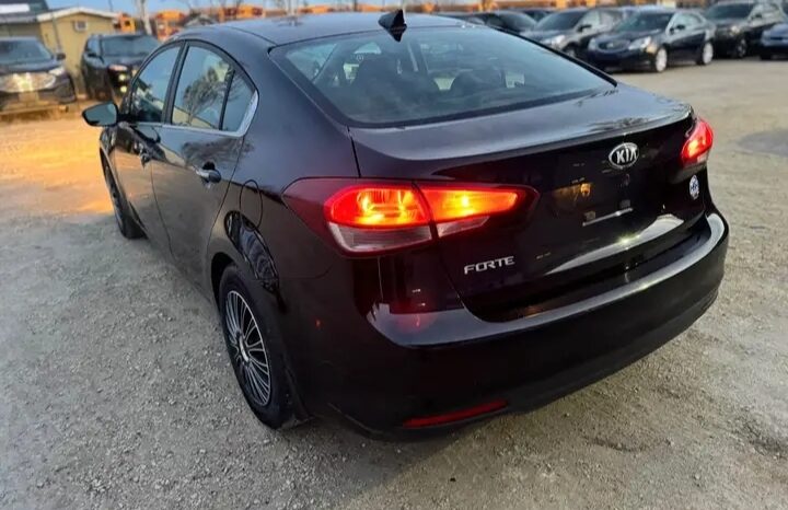 
								2018 KIA FORTE EX CLEAN TITLE full									