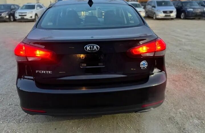 
								2018 KIA FORTE EX CLEAN TITLE full									