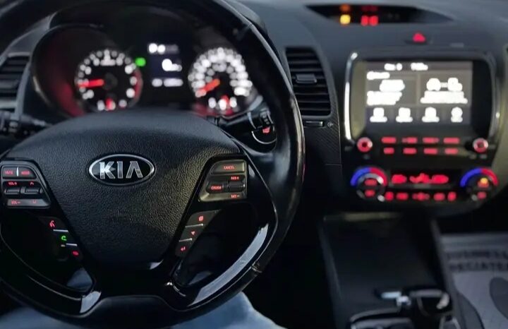 
								2018 KIA FORTE EX CLEAN TITLE full									