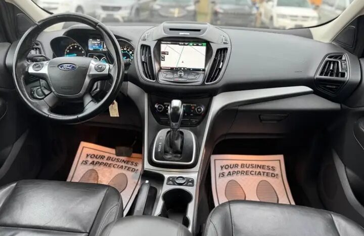 
								2013 FORD ESCAPE FULLY LOADED  CLEAN TITLE AWD full									