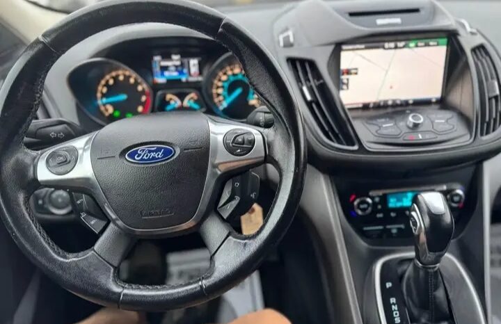 
								2013 FORD ESCAPE FULLY LOADED  CLEAN TITLE AWD full									