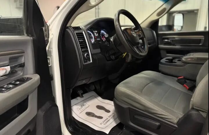 
								2014 DODGE RAM 3500 SLT 4WD full									