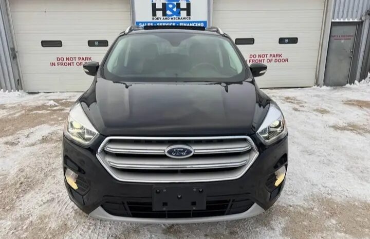 
								2018 FORD ESCAPE TITANIUM CLEAN TITLE FULLY LOADED full									