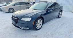 2018 CHRYSLER 300 LIMITED AWD  CLEAN TITLE FULLY LOADED