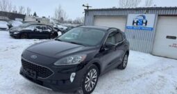 2020 FORD ESCAPE, TITANIUM HYBRID awd clean title fully loaded