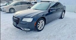 2018 CHRYSLER 300 LIMITED AWD  FULLY LOADED CLEAN TITLE