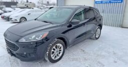 2022 FORD ESCAPE, SE AWD CLEAN TITLE