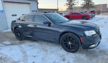 
										2018 CHRYSLER 300 FULLY LOADED clean title awd full									