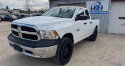 2016 DODGE RAM 1500 4X4 CLEAN TITLE