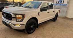2023 FORD F-150 XLT 4WD SUPERCREW clean title